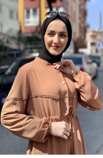 Belden Bağcıklı İşlemeli Elbise Taba