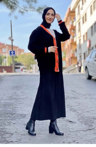 Yaka Detaylı Triko Hırka Siyah