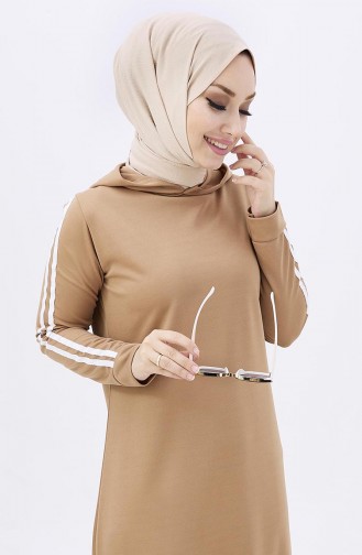 Einfarbiges Kleid mit Kapuze 11048-01 Beige 11048-01