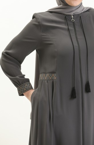 Bestickte Abaya aus Krepp in Übergröße 8016-03 Rauchgrau 8016-03