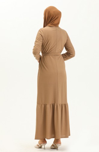 Gerafftes Kleid mit Gürtel und Halskette 1784-06 Beige 1784-06