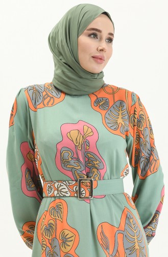 Gemustertes Kleid mit Gürtel 2448-02 Grün Orange 2448-02