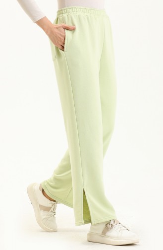 Slit Loose-fit Sweatpants 110011-04 Pistachio Green 110011-04