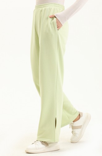 Slit Loose-fit Sweatpants 110011-04 Pistachio Green 110011-04