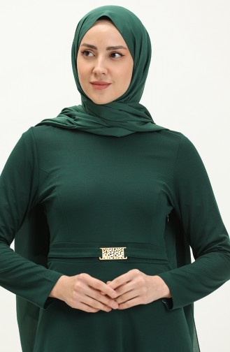 فستان بتفصيل حزام 7136-06 أخضر زمردي 7136-06
