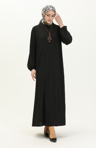 Plissiertes Kleid mit Sandy-Kette 2023-06 Schwarz 2023-06