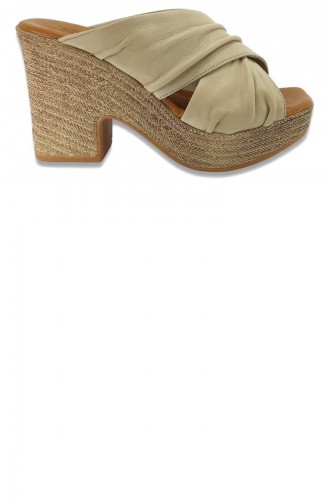 Beige Summer slippers 13649