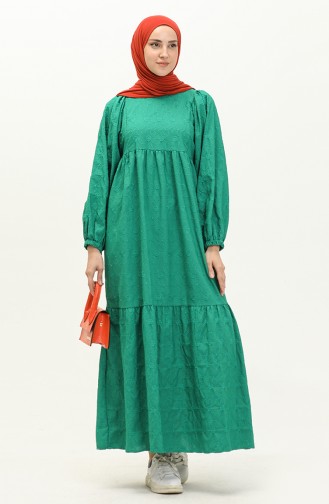 Besticktes Kleid mit elastischen Ärmeln 24Y8986-04 Smaragdgrün 24Y8986-04