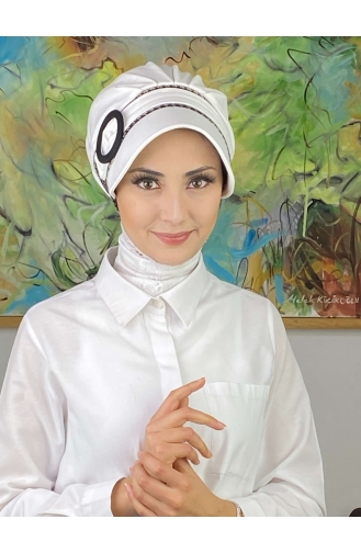 Nazlı Model Buckle Large Milky Brown Houndstooth Hijab Hat SBT26SPK27-01 White Milky Brown 26SPK27-01