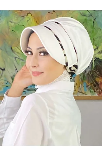 Nazlı Model Tokalı İri Sütlü Kahve Kazayaklı Tesettür Şapka SBT26SPK27-07 Beyaz Siyah