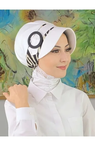Nazlı Model Tokalı İri Sütlü Kahve Kazayaklı Tesettür Şapka SBT26SPK27-07 Beyaz Siyah