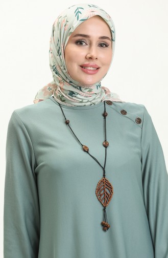 Robe avec Collier et Boutons 4141-09 Vert Noisette 4141-09