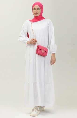 Besticktes Kleid mit elastischen Ärmeln 24Y8984-04 Weiß 24Y8984-04