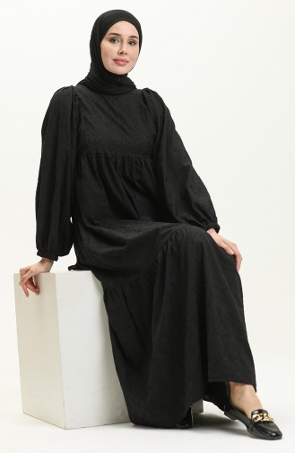 Besticktes Kleid mit elastischen Ärmeln 24Y8986-05 Schwarz 24Y8986-05