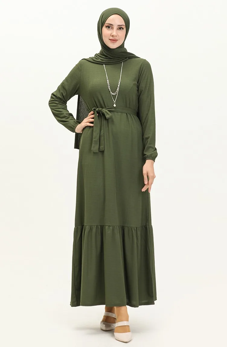 Gerafftes Kleid mit Gürtel und Halskette 1784-13 Dunkel-Khaki-Grün 1784-13