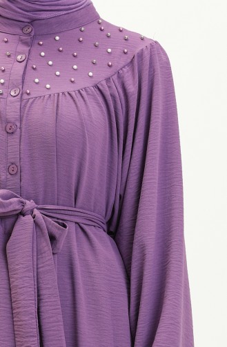 Perlenbesetztes Kleid mit Gürtel 1022-03 Lila 1022-03