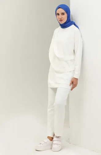 طقم رياضي ياقة دائرية 70091-03 كريمي 70091-03
