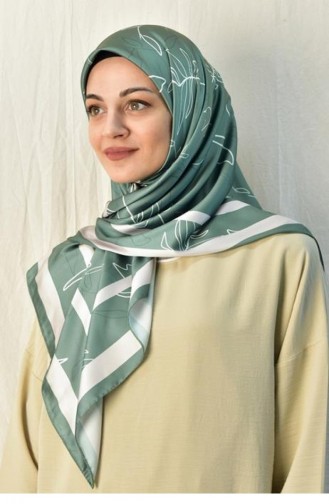 Green Scarf 2865