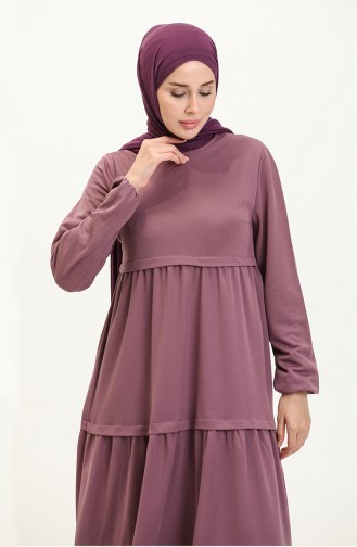 Einfarbiges Kleid mit elastischen Ärmeln 8888-08 Dunkelflieder 8888-08