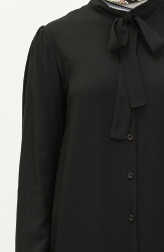 Geknöpftes Kleid mit Krawattenkragen 5111-02 Schwarz 5111-02