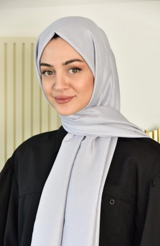 شال رمادي فضي 1615