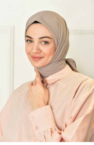 وشاح رمادي فاتح 3431