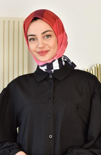Red Scarf 3969