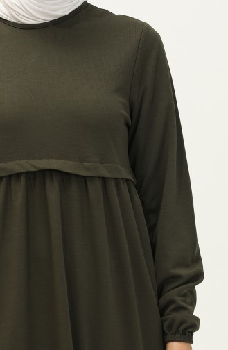 Einfarbiges Kleid mit elastischen Ärmeln 8888-06 Khaki 8888-06