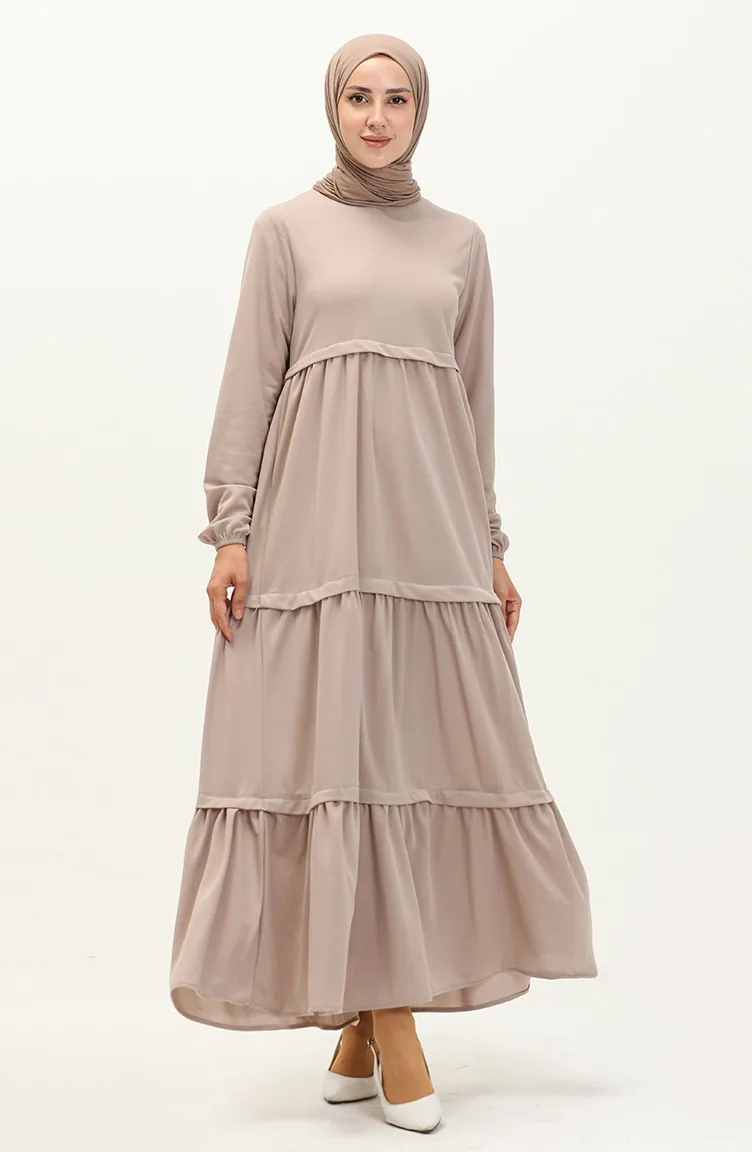 Einfarbiges Kleid mit elastischen Ärmeln 8888-05 Beige 8888-05