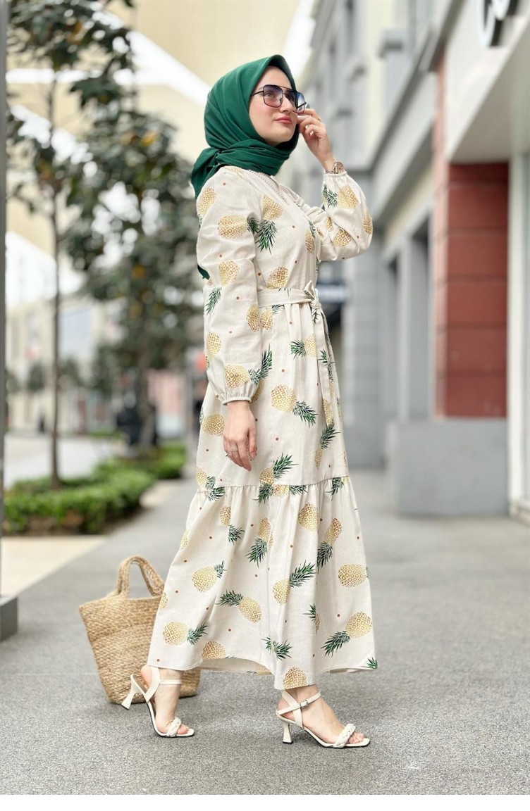 Sari dress with hijab 2025