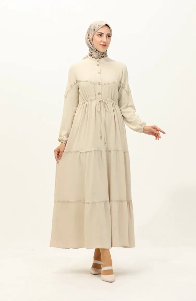 Kleid Mit Geraffter Taille Aus Aerobin-Stoff 2003-04 Beige 2003-04