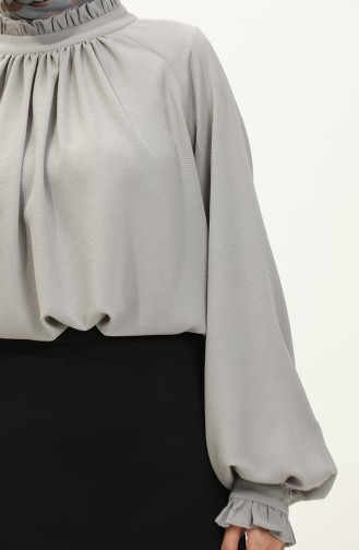 Oyya Geraffte Bluse mit Rüschenverzierung 238482-03 Grau 238482-03