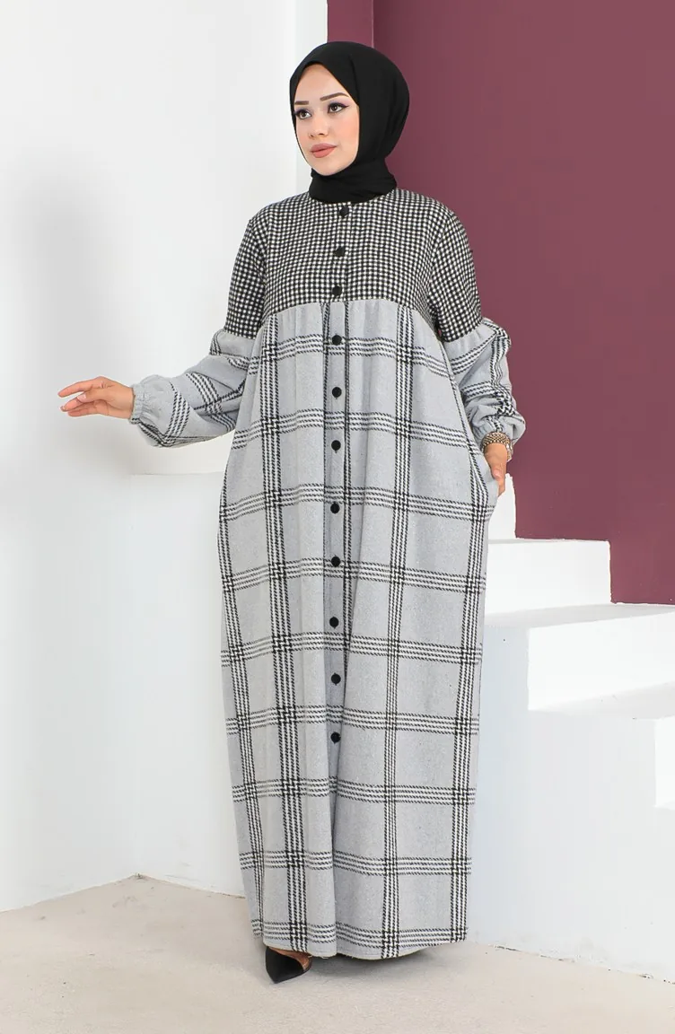 عباءة صوف بتصميم مربعات 23K8837-04 لون أسود ورمادي 23K8837-04