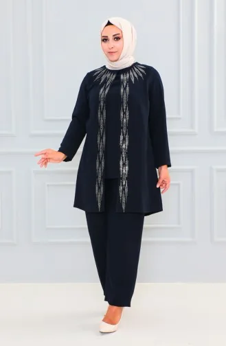 طقم فستان سهرة بتصميم مُطبع بأحجار لامعة وبمقاسات كبيرة 6105-07 لون كحلي 6105-07