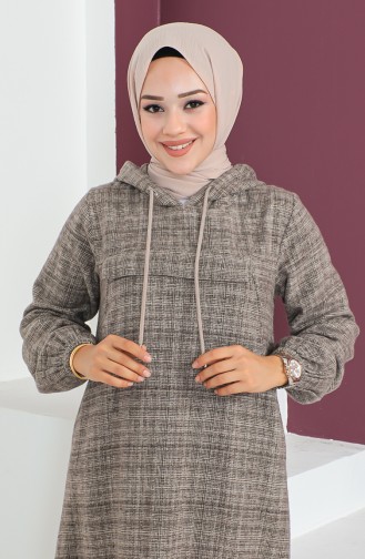 فستان صوف بتصميم موصول بقبعة 23K8820-07 لون بني 23K8820-07