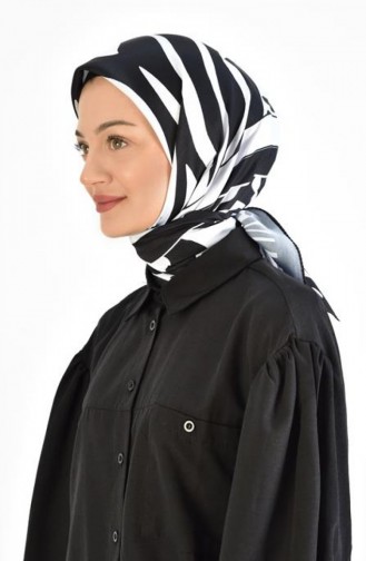 Schwarz-weißer Schal Serie D 17 Schwarz-weißer Schal Serie D 17 4142