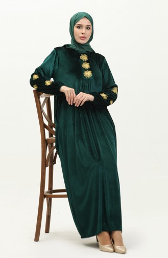 Büyük Beden Nakışlı Kadife Elbise 24K9065-04 Zümrüt Yeşili