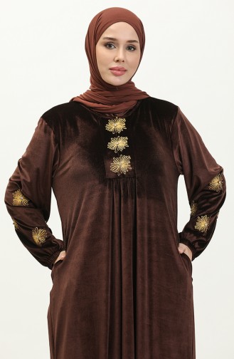 Büyük Beden Nakışlı Kadife Elbise 24K9065-05 Kahverengi