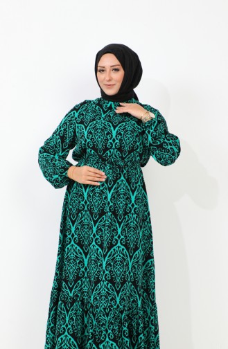 Damen-Kleid Mit Prächtigem Kragen In Übergröße Hijab-Viskosestoff Plissiertes Und Plissiertes Kleid 8686 Smaragdgrün 8686.ZÜMRÜT YEŞİLİ