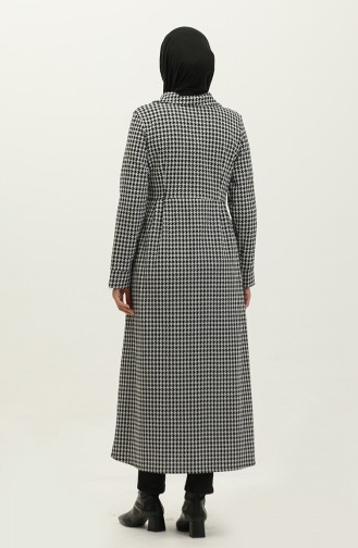 Houndstooth Patterned Buttoned Cape 1981-08 Black white 1981-08