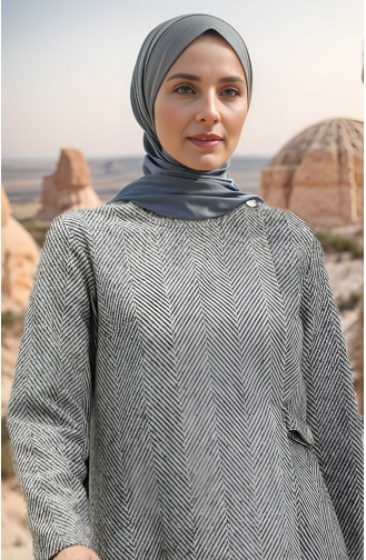 فيفيزا أنفولوغ عباءة بتصميم متعرج 8510-01 لون أسود وأبيض 8510-01