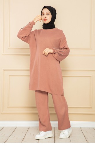طقم تريكو مرصع باللؤلؤ على الأكمام، لون Dusty Rose 12459KLC.GKR