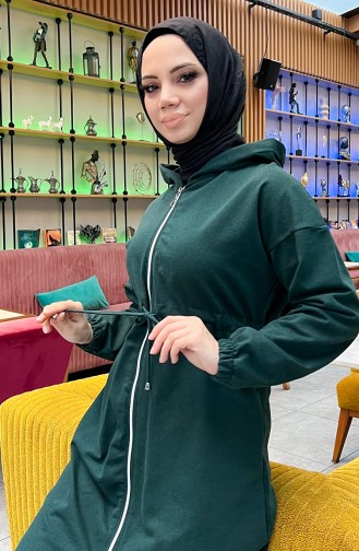 طقم رياضي بقبعة خيطان 03070-12 أخضر نفطي 03070-12