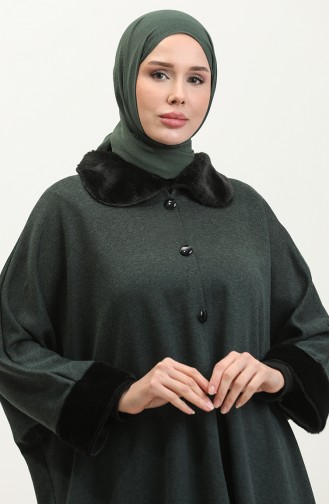 Pelziger Poncho Mit Knöpfen 1551-06 Smaragdgrün 1551-06