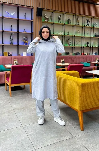 بدلة رياضية بخيطين وتفاصيل مشبكة 3071-12 لون رمادي 3071-12
