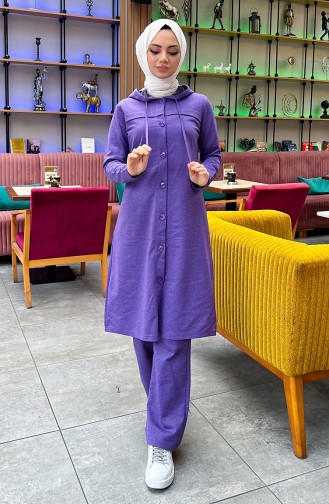 بدلة رياضية مزوّدة بقبعة وأزرار 3072-01 لون بنفسجي 3072-01