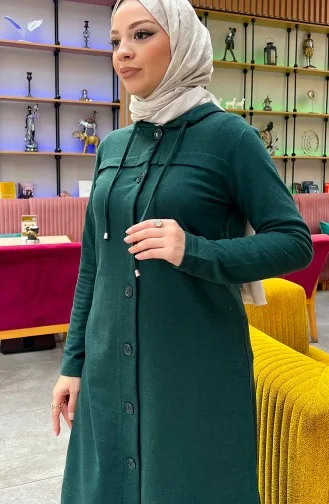 بدلة رياضية مزوّدة بقبعة وأزرار 3072-13 لون أخضر زمردي 3072-13
