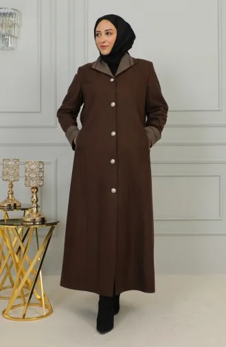 معطف بتصميم مُخيط وأزرار بمقاسات كبيرة 0329-05 لون بني حليبي 0329-05