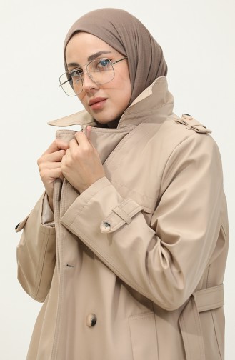 معطف واقٍ من المطر مبطن بمقاس كبير للنساء باللون البيج 6814.Bej