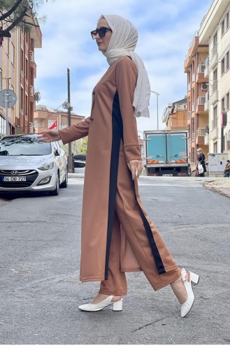 Slit Detailed Hijab Suit 0327-01 Tan 0327-01